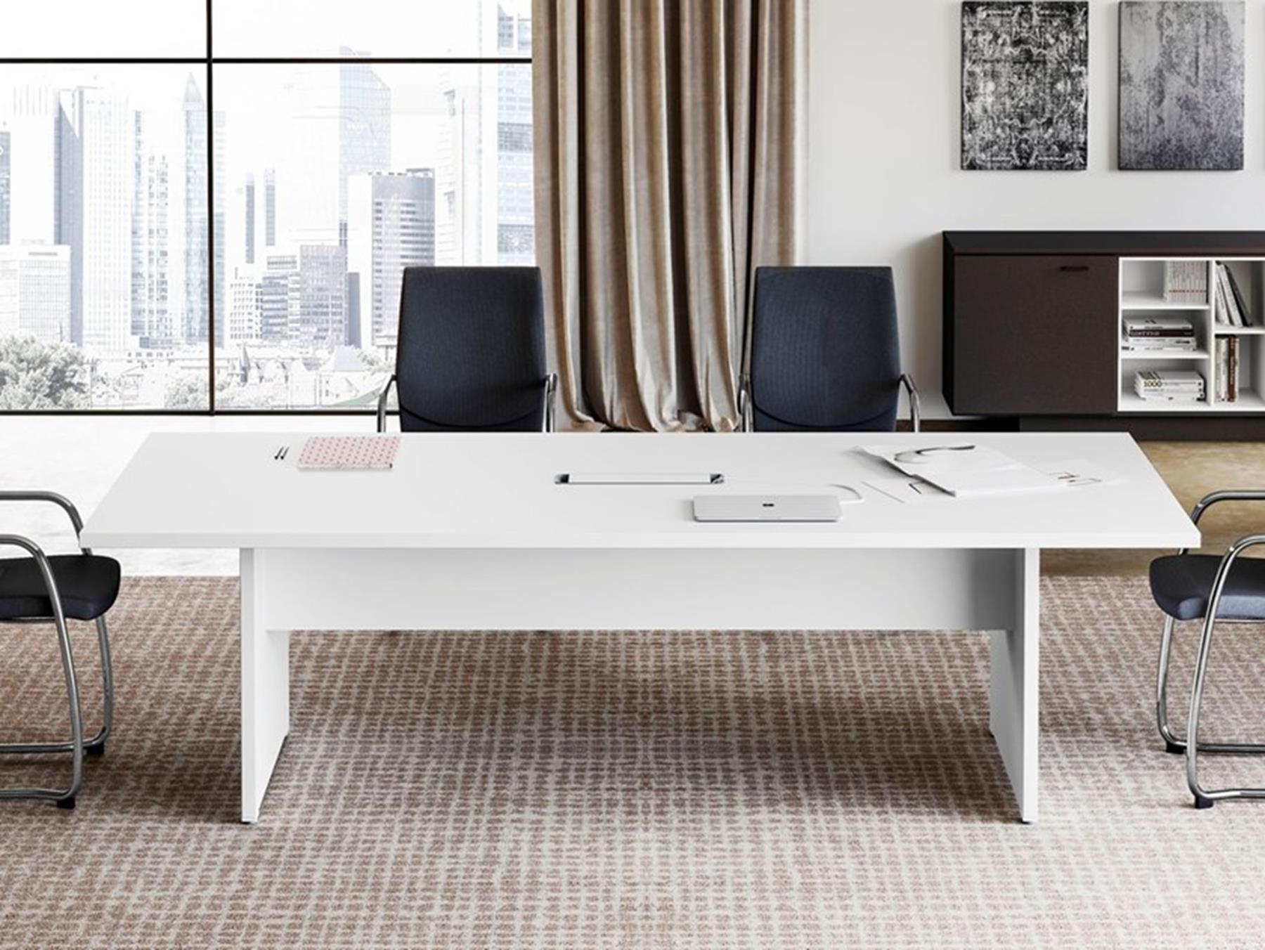 Konferencijski stol pravokutnog oblika